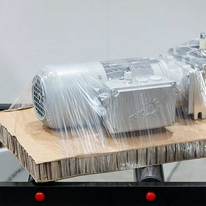 Masina De Ambalat Manuala Pentru Cutii Dimensiuni Masina (mm) 774 (l) x 1050 (L) x 1780 (h), Viteza Rotatie 30 (rotatii/min),...