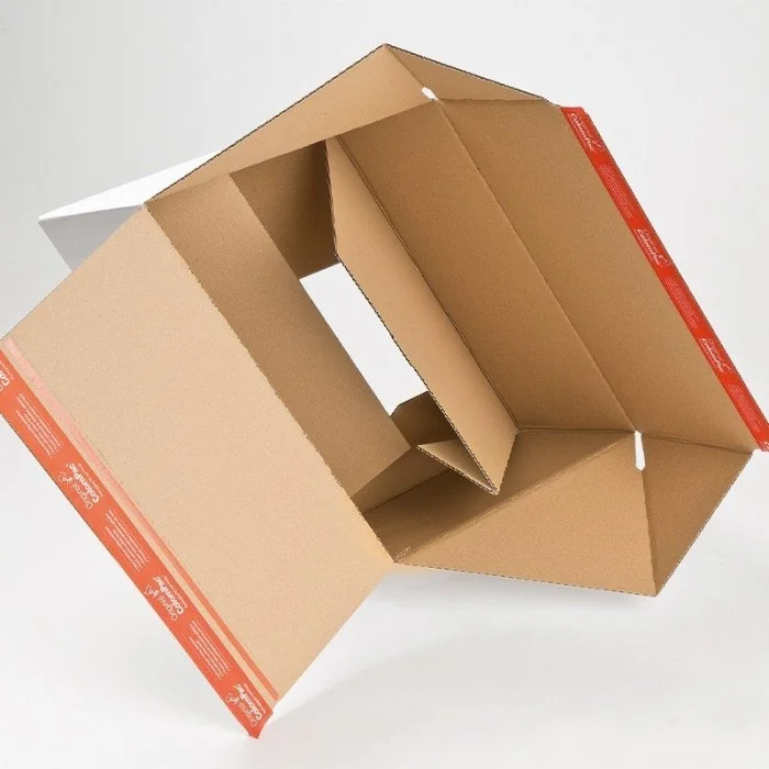 Cutii Cu Autoformare Si Autosigilare ColomPac ® Lungime 184 mm, Latime 149 mm, Inaltime 127 mm, Sistem Inchidere 2 x Banda Du...