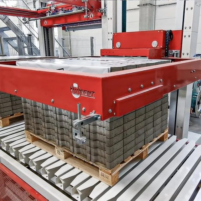 Masina Automata Pentru Legarea Orizontala A Paletilor-Masini de legat integrate in linia de productie